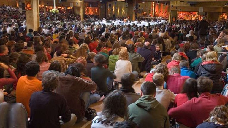 Đức Giáo hoàng gửi giới trẻ Taizé: Hãy trở nên những người kiến tạo hòa bình và mang niềm hy vọng