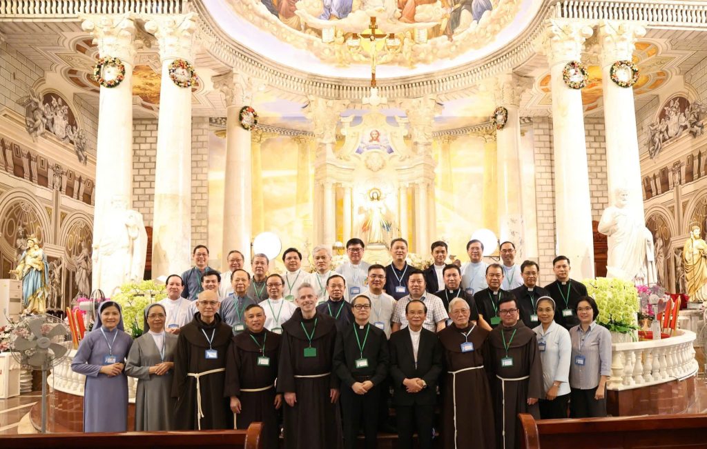 ĐẠI HỘI ỦY BAN PHÁT TRIỂN CON NGƯỜI TOÀN DIỆN LẦN THỨ I